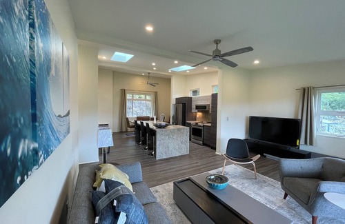 Moanalua House | GOLF CRSE. FURN. VIEW HOME "H", IDEAL FOR CONST. CREWS, NR. CAMP SMITH/JBPHH