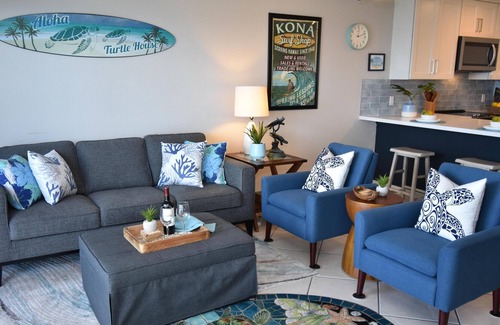 Kailua-Kona Condo | Ground Floor, true ocean front condo, portable AC in bedroom