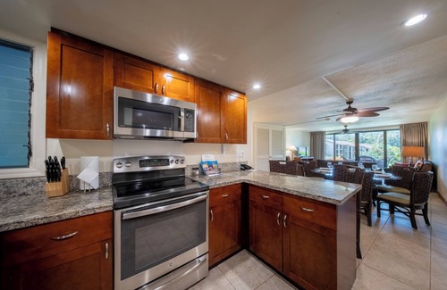Princeville Hotel | Hanalei Bay Resort with World-Class Tennis | 2 Spacious Units with Pool