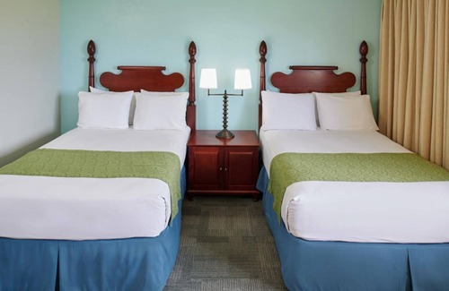 Kahului House | Have Fun in Hawaii! 4 Family-friendly Units, Pool, Pets are Welcome!