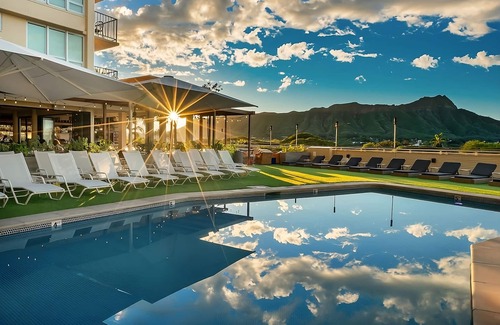 Waikiki House | Haven of Indulgent Relaxation! 2 City View Units, Pets Allowed, Outdoor Pool