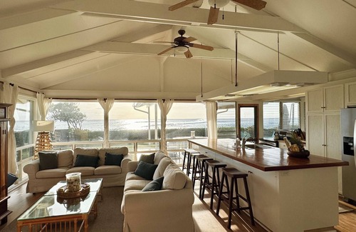 Maili House | Hawaii Beach Retreat- Sand, Surf, Pineapples and Paradise