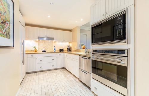 Kahuku Condo | Holiday Sale! Turtle Bay Villas 205/206 by Gather w/Shared Pool, Spa, AC