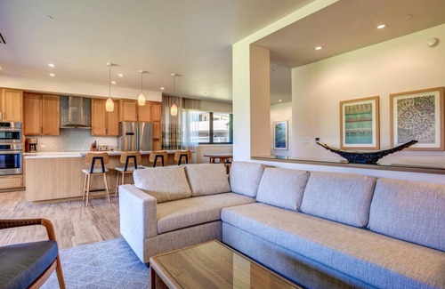 Honokowai Condo | Honua Kai Luana Collection by KBM - 2 Units on same floor (12a/12b)