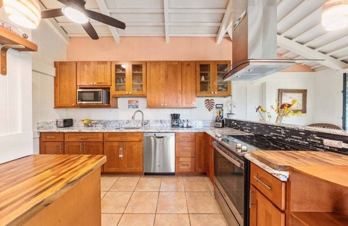 Kaanapali Condo | ICC 34 Spacious 2BD Cottage w Pool AC Near Beach