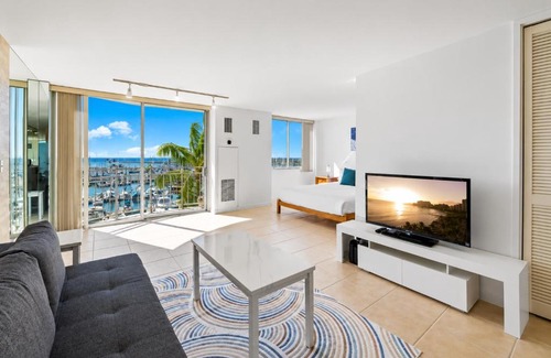 Waikiki House | Ilikai Marina 6FL Ocean View & Marina, Renovated