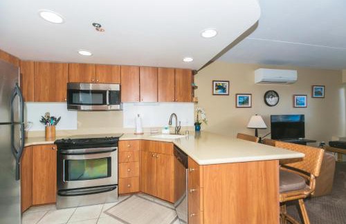 Waikiki House | Ilikai Tower 1323