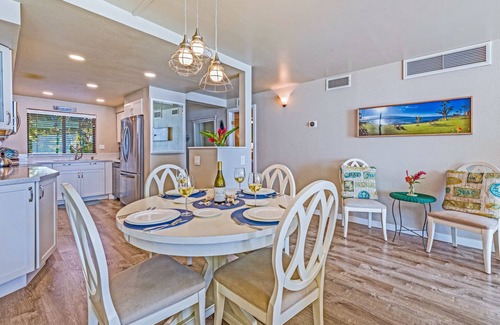 Maalaea Condo | IMPECCABLY REMODELED GROUND FLOOR OCEANFRONT - 50' FROM THE SEA TURTLE SANCUARY!