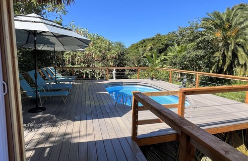 Kealakekua Cabin | Jungle Geodome with private bathroom, deck, and garden.n