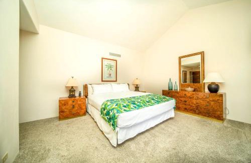 Kaanapali House | Relax at Kaanapali Royal B303 with Oceanfront Views