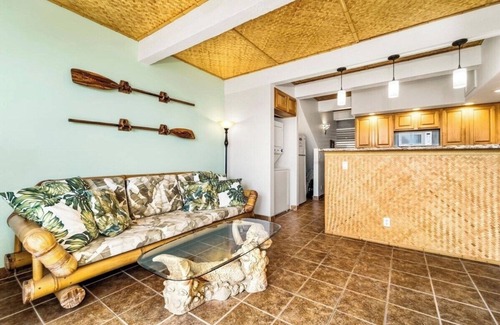 Historic Kailua Village Apartment | Kailua Village Location, Walk to Ironman Race Start, Dates Still Available