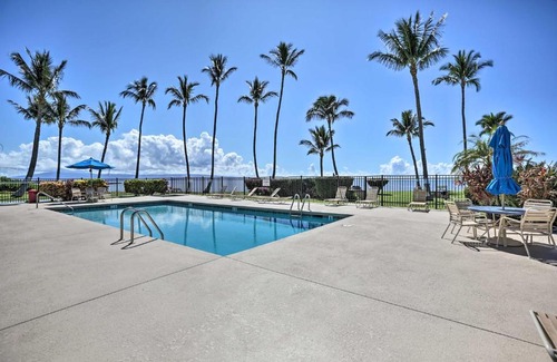 Kaunakakai House | Kaunakakai Condo at Molokai Shores w/Pool!
