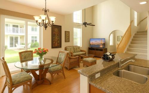 Waikoloa Apartment | KBM Resorts FREE CAR Waikoloa 2-Bedroom Villa Steps to Pool Beach WCV-306