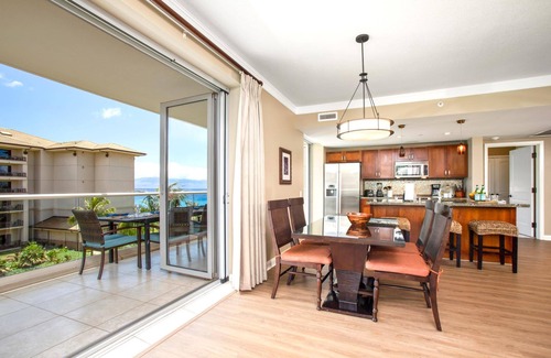 Honokowai Condo | KBM Resorts | Spacious 6-Bedroom Honua Kai Collection | Multi Unit Listing | Same Floor | Ocean Views | 3 Free Rental Cars! HKH-406/09/12