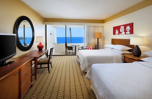 Keauhou Hotel | Kona Coast Adventure! 2 Modern Units, Nearby Shopping, Dining and Nightlife!