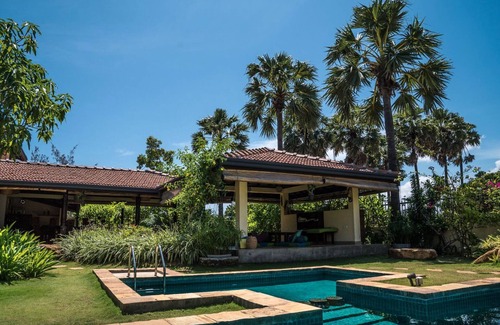 Kaupulehu House | Kona Estate