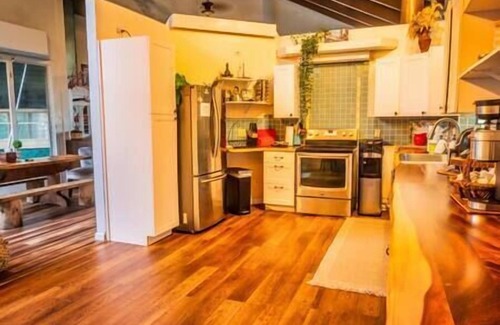 Holualoa Villa | Kona Family Home, Secluded Paradise