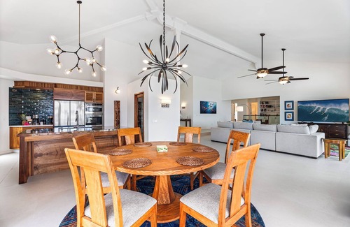 Kahaluu-Keauhou House | Kona Koa House by Gather: Oceanview 3BR Estate w/Heated Pool & BBQ