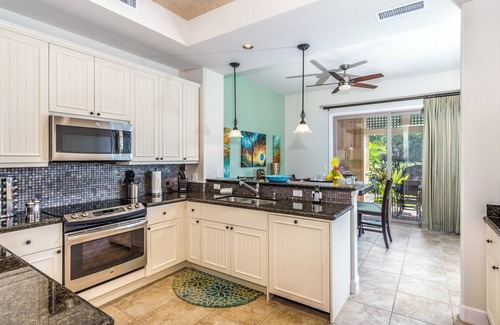Kulalani House | KULALANI 904 ~ SUMMER SPLASH RATES + LAVA LAVA BEACH CLUB!