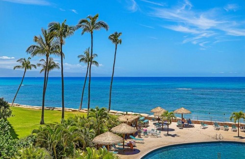Kahana Apartment | Lahaina Beachfront Oceanview Seaside Retreat SoothingWaves