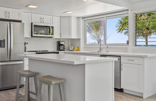 Laie Cottage | Laie Cottage by the Sea Waterfront/On the Beach - Eco Friendly Sustainable Home