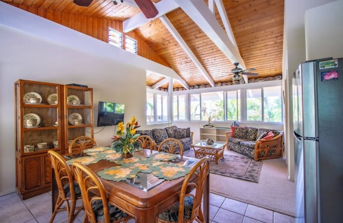 Honaunau-Napoopoo House | Let us Big Isle You! Proximity to the ocean without the beachfront price!