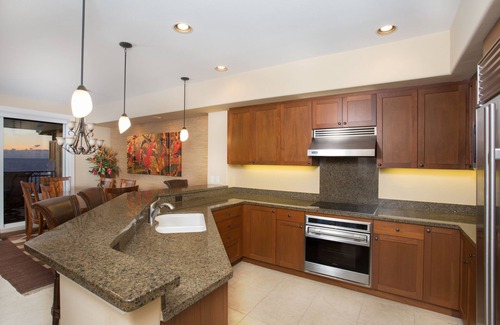 Waikoloa Condo | Luxurious Oceanfront Escape Awaits – Stunning Views & Top-Floor Waikoloa Living!