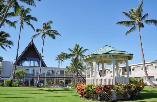 Kahului Apartment | Luxurious Oceanfront Room w/ WiFi, Private Lanai, & Amazing Views of the Pacific