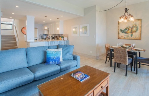 Kapalua Condo | Luxurious remodeled townhouse with gorgeous ocean, island, golf course AND coastal views!