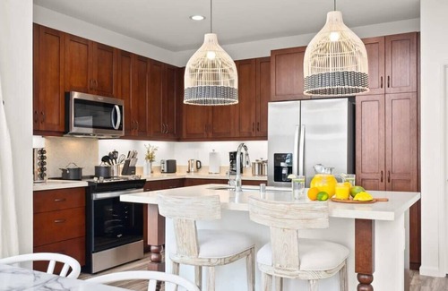 Makaha Valley House | @ Marbella Lane - 3BR w/amazing MT & Ocean Vistas