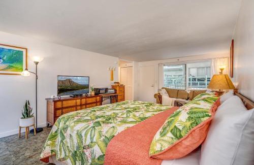 Diamond Head - Kapahulu - St. Louis House | Marbella Lane - Breezy Studio at Diamond Head Beach Hotel