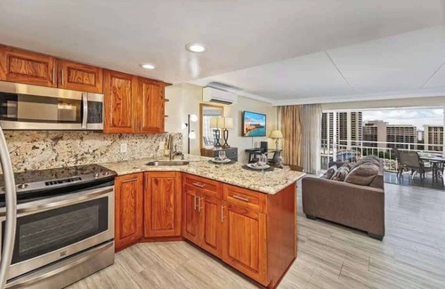 Waikiki Apartment | @ Marbella Lane - Ocean Marina View Ilikai Hotel