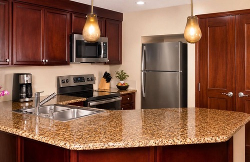 Ko Olina Resort | Marriott's Beachfront KoOlina Resort + Marriott's Resort Amenities Included