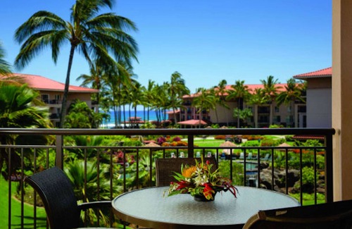 Poipu Resort | Marriott Waiohai Beach Club: luxury 2 bedroom on Poipu Beach oceanfront resort
