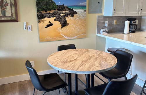 Kihei Condo | Maui Beach Front Condo Walking Distance to Beaches and Restaurants, ocean views