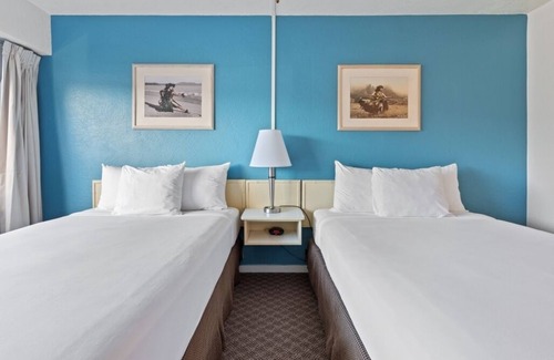 Kahului Hotel | Maui Escape | 3 Family-Friendly Units | Pool | 1.9 mi to Kanaha Beach Park