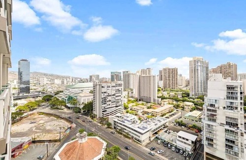 Ala Moana Condo | NEW* Beautiful Ala Moana Condo Hotel 1212