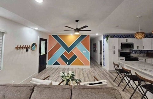 Ainaloa House | New Dog-Friendly Pahoa Home with Yard, 31-Night Minimum
