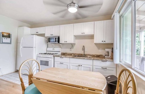 Kailua-Kona Condo | *NEW* Easy Oceanfront Kona Living Near Honl's Beach