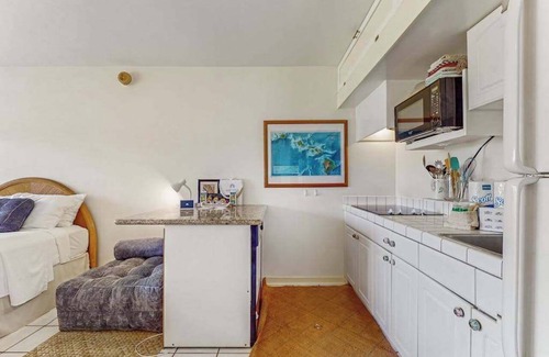 Maunaloa Apartment | NEW Fall Deal Kepuhi Beach Studio with Ocean View and Sunset Lanai