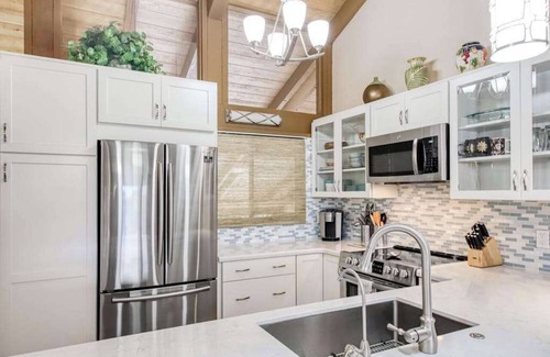 Waikoloa Condo | NEW Fall $pecial Two-Story Golf and Ocean-View Waikoloa Escape