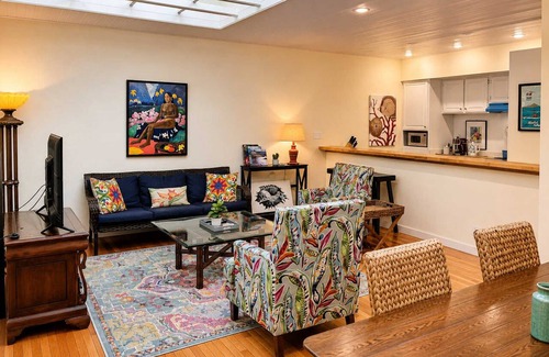Maunaloa Condo | NEW Fall Sale Colorful Molokai Condo Near Kepuhi Beach with Lanai and Pool