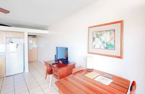 Maunaloa Apartment | New Fall Sale Ocean View Studio Near Kepuhi Beach and Sunset Pool