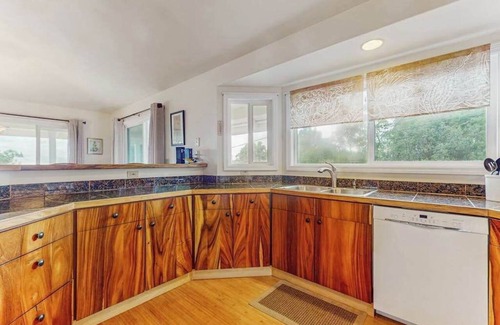 Kamuela House | *NEW* Fall Special Mauna Kea Views and Family Space in Waimea