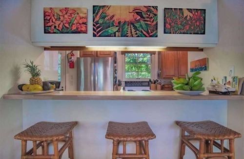 Maunaloa Condo | New Fall Special Molokai 1BR Corner Condo with Screened Wraparound Lanai