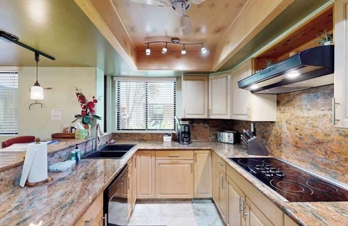Waikoloa Condo | *NEW* Fall Special Renovated Waikoloa Village Retreat Near Dining