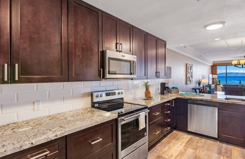 Kahana Condo | NEW! Gorgeous Remodel, Panoramic Views right on Sandy Swimmable Beach