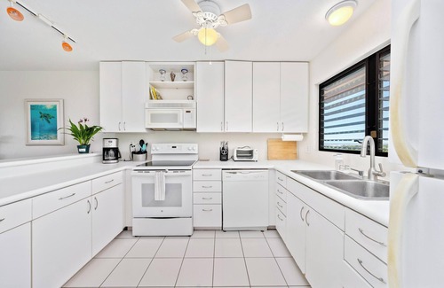 Kahaluu-Keauhou Condo | New Listing, Kona Westwind 2/2, Pool, Ocean Views