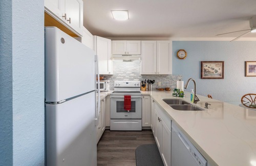 Historic Kailua Village Condo | New Listing. Oceanfront condo with breathtaking ocean views.