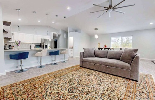 Orchidlands Estates House | *New* Two-Acre Keaau Retreat for Longer Big Island Stays